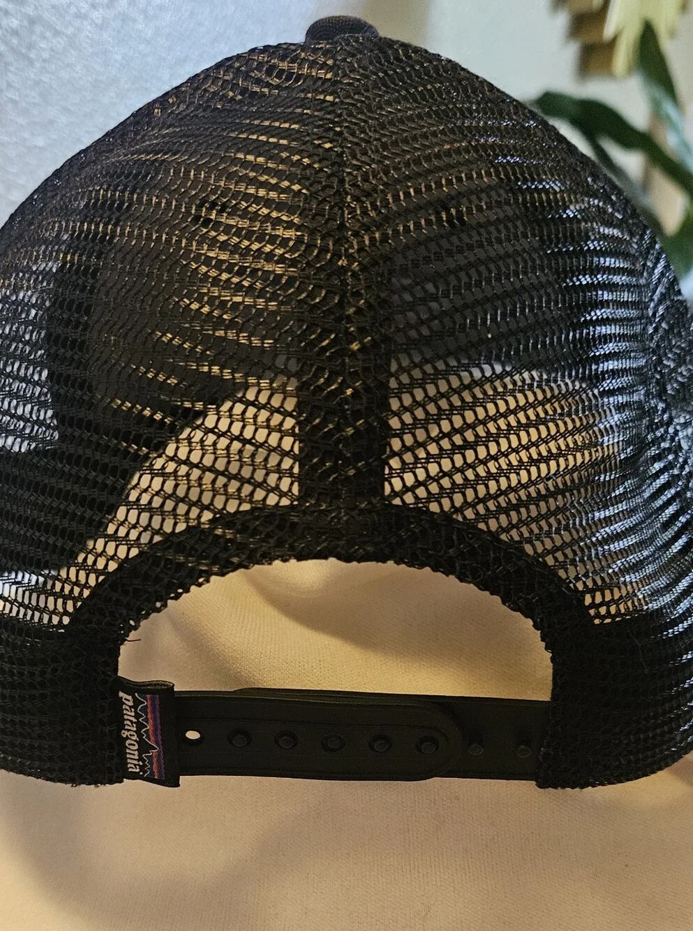 Patagonia Fitz Roy Trout LoPro Trucker Hat Black Mesh Snapback Cap Mountain